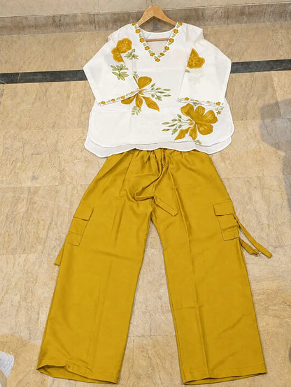 2 Pcs Women's Stitched Grip Printed Shirt And Trouser